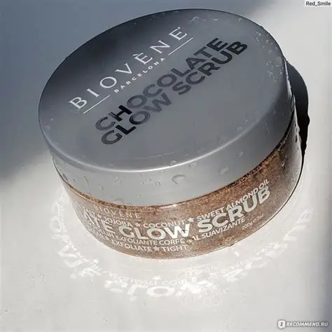 BIOVENE CHOCOLATE GLOW SCRUB